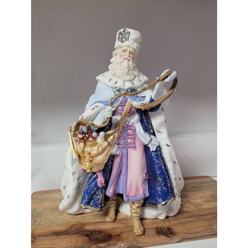 Franklin Mint Frost Victorian Santa 
Christmas Figurine 11"